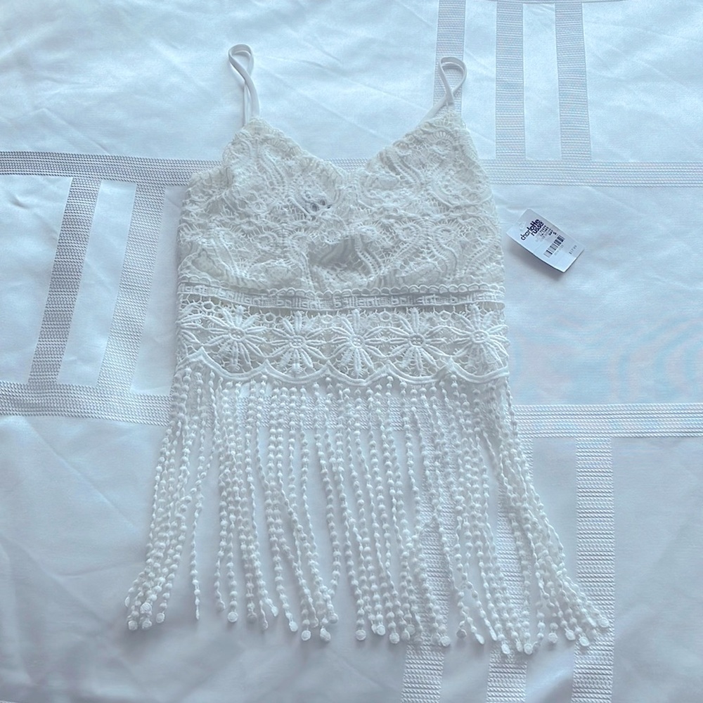 White top with crochet
